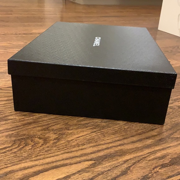 Chanel black shoe box - Picture 7 of 13